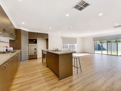 14 Girraween Crescent, Craigieburn - Thumbnail 8