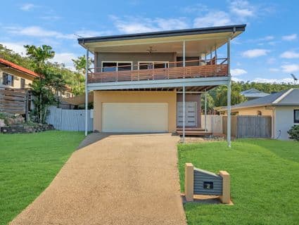 2 Perisher Court, Mount Louisa - Image 1