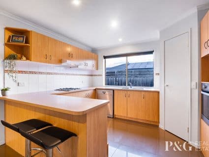 7 Chisholm Crescent, Narre Warren South - Thumbnail 5