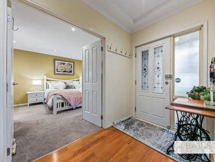 22 Creekwood Drive, Craigieburn - Thumbnail 4