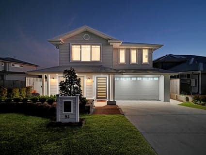 54 Sunnyspot Boulevard, Catherine Hill Bay - Thumbnail 2