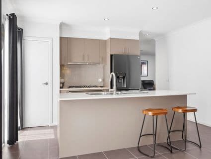 22 Hawksbury Green, Caroline Springs - Thumbnail 5