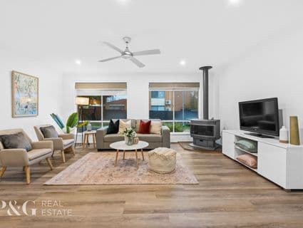 18 Scarborough Drive, Narre Warren South - Image 1