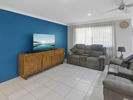 1 Lakeshore Circuit, Idalia - Thumbnail 3
