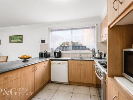 35 Elida Crescent, Narre Warren South - Thumbnail 4