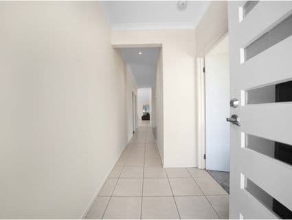 64 Bregman Esplanade, Manor Lakes - Thumbnail 4