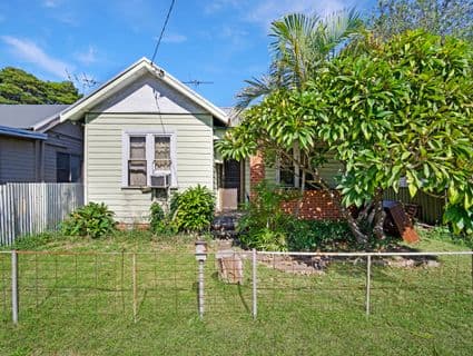 16 Wyvern Street, Mayfield - Image 1