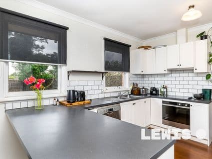 404, Fawkner - Thumbnail 2