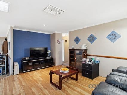8 Meadow Place, Hocking - Thumbnail 7