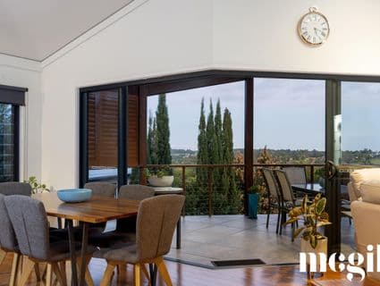 2/4 Sunnyside Court, Maleny - Image 1