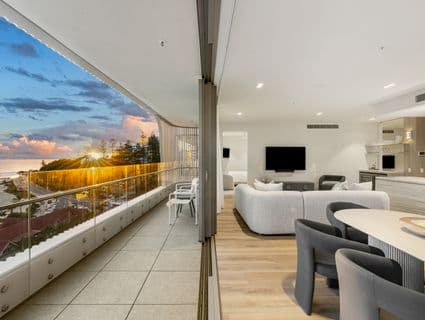 901/4 Marine Parade, Kirra - Thumbnail 6