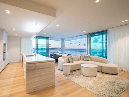 901/4 Marine Parade, Kirra - Thumbnail 7