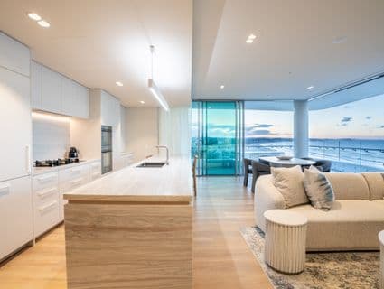 901/4 Marine Parade, Kirra - Thumbnail 8