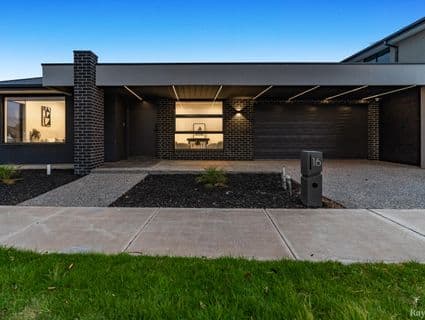 16 Lollipop Crescent, Sunbury - Image 1
