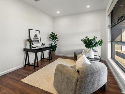 16 Lollipop Crescent, Sunbury - Thumbnail 2