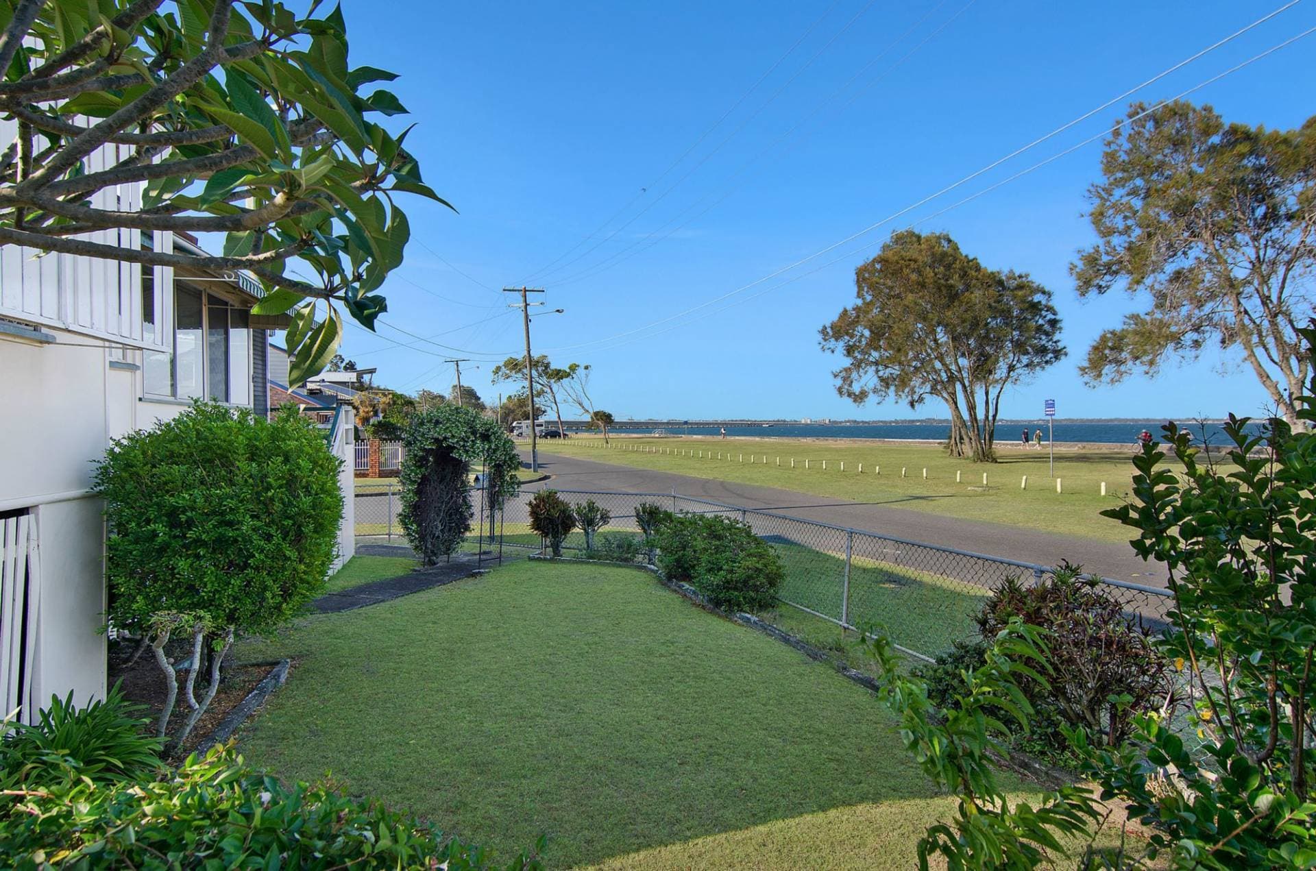 688 Flinders Parade, Brighton, QLD, Brighton - Thumbnail 4