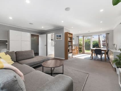 2/35 Weatherston Road, Seaford - Thumbnail 3