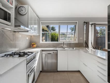 2/35 Weatherston Road, Seaford - Thumbnail 5