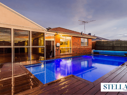 243 Monahans Road, Cranbourne West - Thumbnail 2