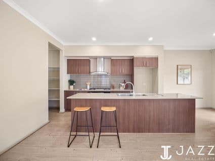 19 Runlet Drive, Point Cook - Thumbnail 7