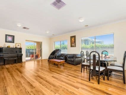 37 Waterside Circuit, Sandhurst - Thumbnail 4