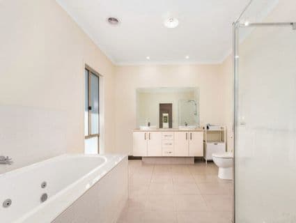 37 Waterside Circuit, Sandhurst - Thumbnail 8
