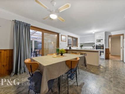 8 Dean Close, Narre Warren South - Thumbnail 5