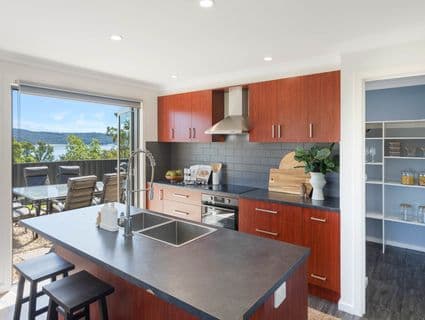 8 Cornubia Place, Boydtown - Thumbnail 2