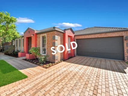 8 Cathedral Close, Pakenham - Image 1