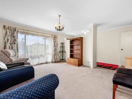 2 Cedar Drive, Hastings - Thumbnail 3
