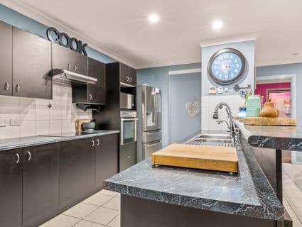 26 Lake Somerset Court, Logan Reserve - Thumbnail 8