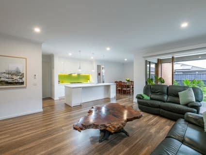 19 Janice Street, Officer - Thumbnail 2