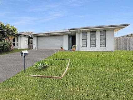 7 Voyager Terrace, Pimpama - Image 1
