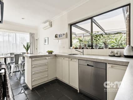 43 Sutherland Street, Hadfield - Thumbnail 6