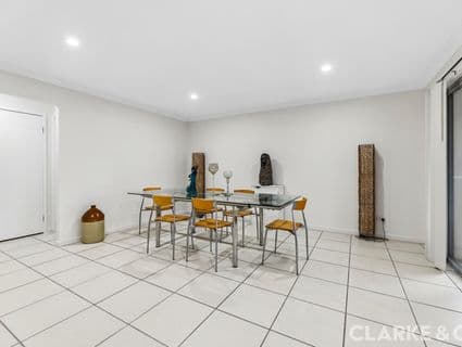 404, Beerwah - Thumbnail 7