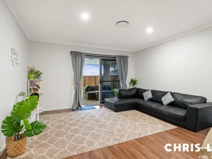 18 Reuben Boulevard, Logan Reserve - Thumbnail 7