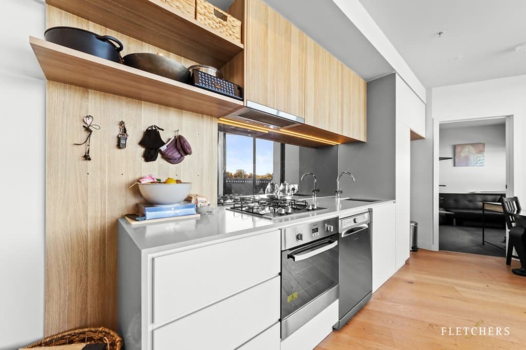 208/1 Langs Road, Ascot Vale - Thumbnail 2