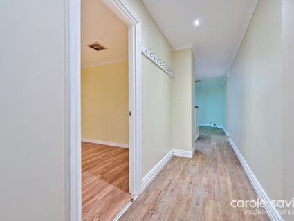 8 Upton Way, Tapping - Thumbnail 5