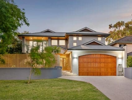 404, Bicton - Image 1