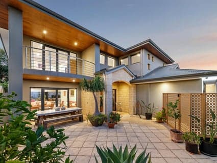 404, Bicton - Thumbnail 2