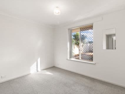 3 Simmons Loop, Parmelia - Thumbnail 8