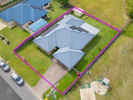 25 White Gums Street, Landsborough - Thumbnail 3