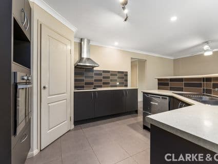 25 White Gums Street, Landsborough - Thumbnail 4