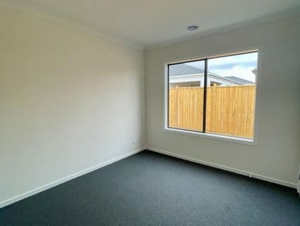 8 Breezy Circuit, Werribee - Thumbnail 7
