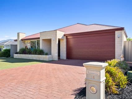 15 Hurlingham Loop, Meadow Springs - Thumbnail 3