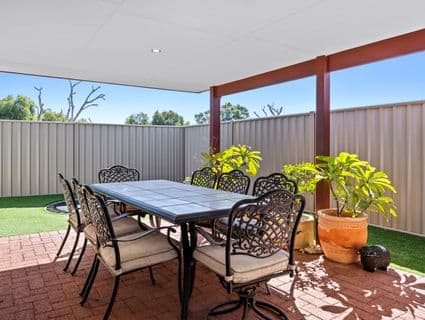 15 Hurlingham Loop, Meadow Springs - Thumbnail 4
