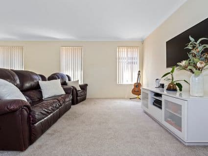 15 Hurlingham Loop, Meadow Springs - Thumbnail 8