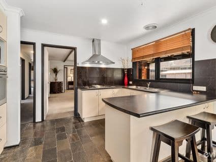 131 Casuarina Drive, Frankston South - Thumbnail 2