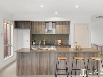 62 Brownlow Drive, Point Cook - Thumbnail 8