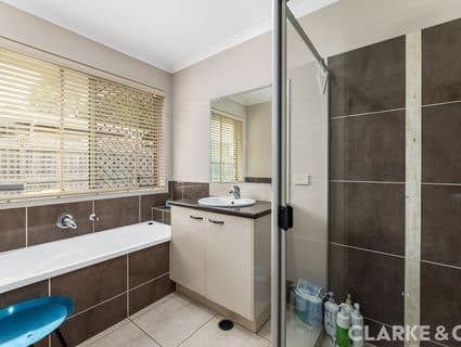 6 Elouera Close, Landsborough - Thumbnail 3